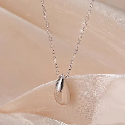 Gleaming Water Drop Necklace